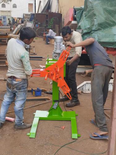 bevel-gear-type-motorized-decoiler-02