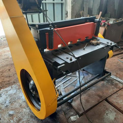MECHANICAL UNDER CRANK SHEARING MACHINE