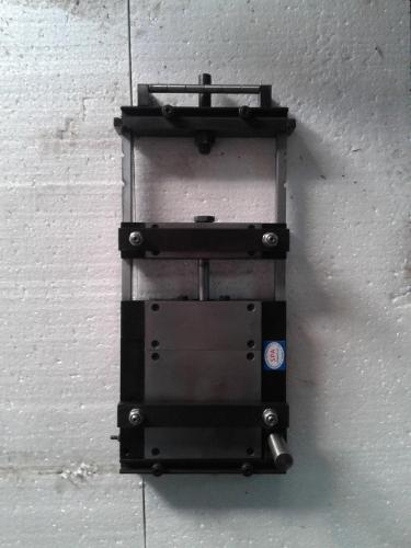 plunger-type-pneumatic-air-feeder-02