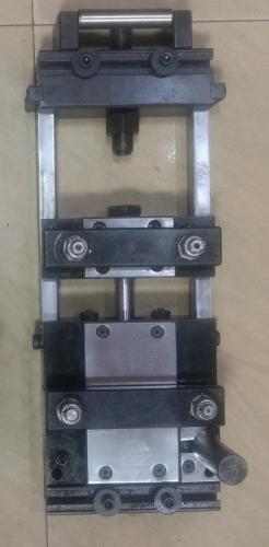 PLUNGER TYPE PNEUMATIC AIR FEEDER