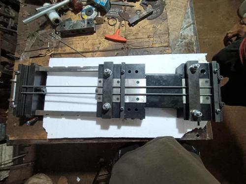 thin-strip-type-pneumatic-air-feeder-01